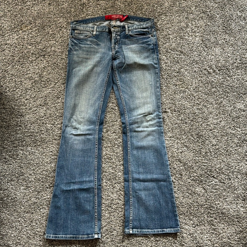 Vintage Guess Foxy flare jeans. Size 29. Stretch.